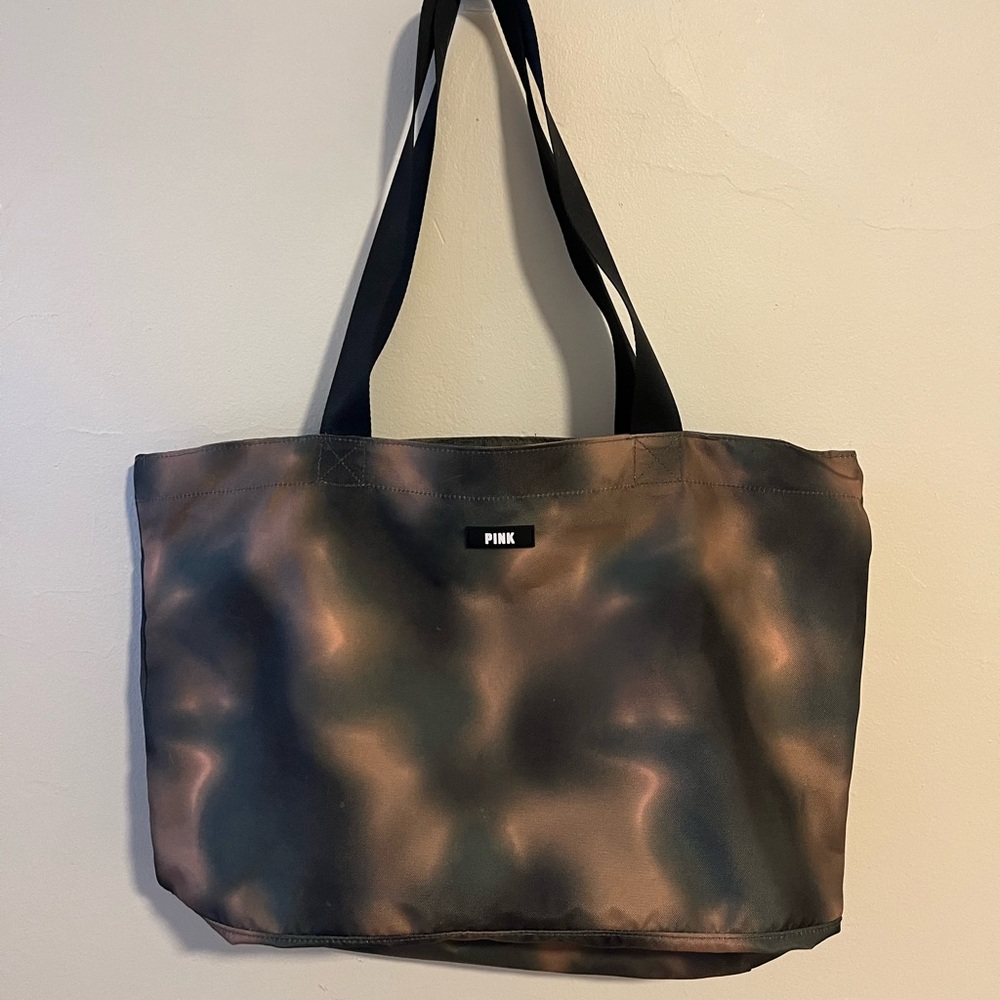 PINK Victoria's Secret Women's Camo Tote Bag in Brown/Green